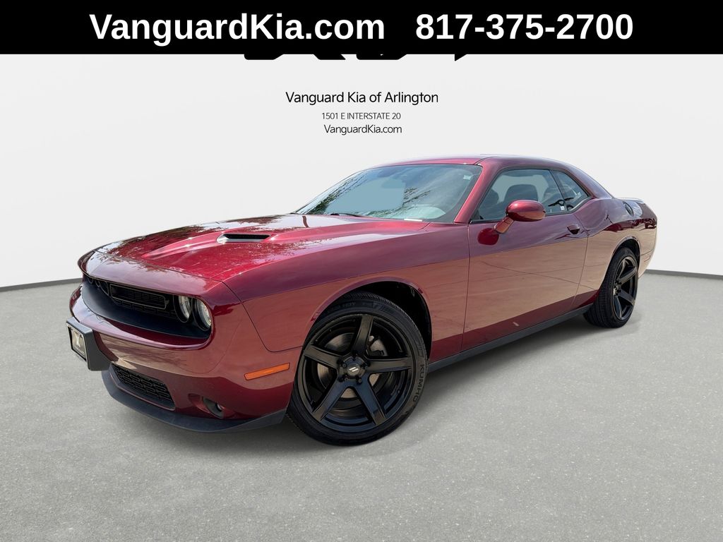 2021 Dodge Challenger SXT Auto's photo