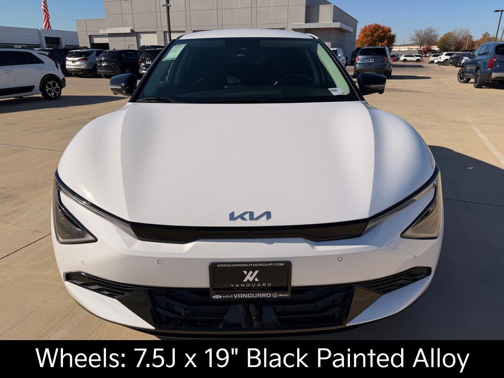 2025 Kia EV6 Wind - Photo 7