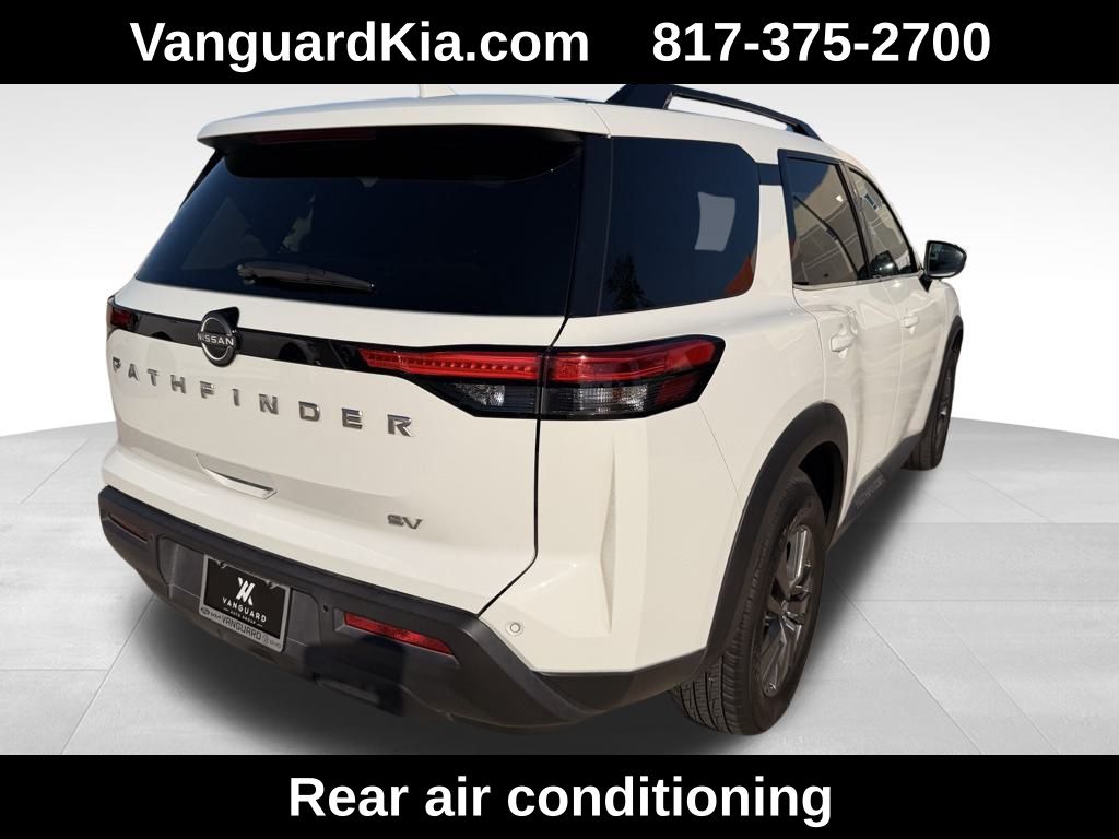 2024 Nissan Pathfinder SV photo 4