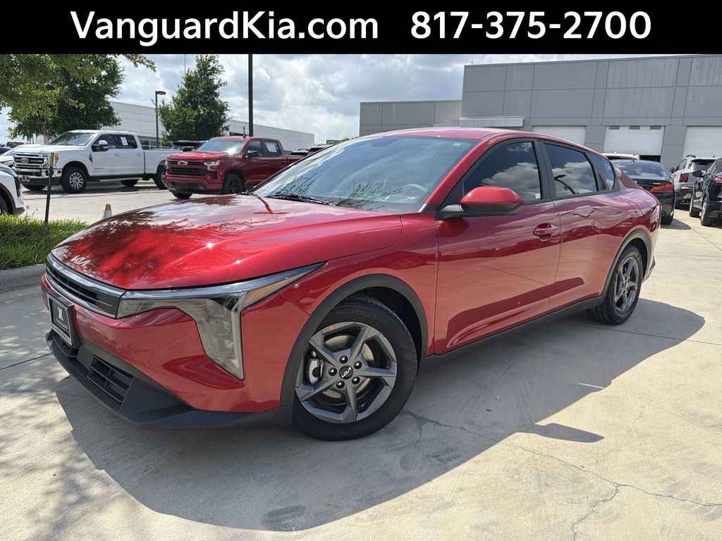 2025 Kia K4 LXS