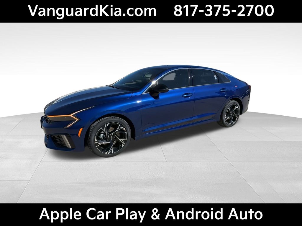 2025 Kia K5 GT-Line photo 4