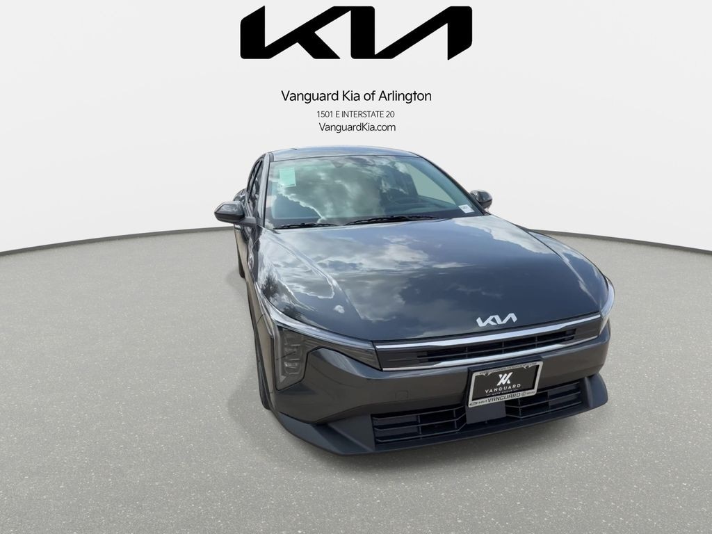 New 2026 Kia K4 LXS Sedan