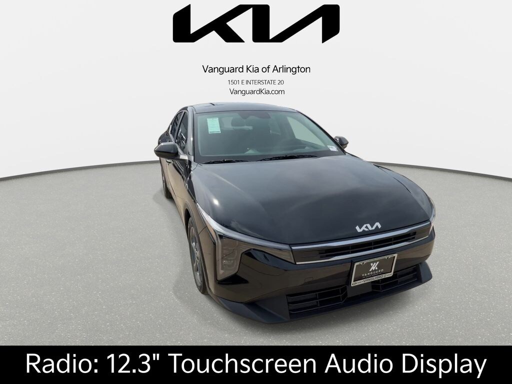 New 2026 Kia K4 LXS Sedan