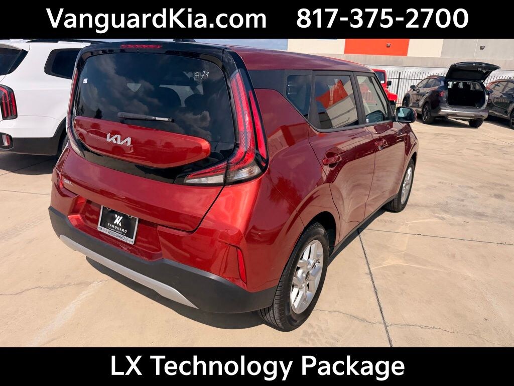 Certified 2025 Kia Soul LX Tech PKG Hatchback