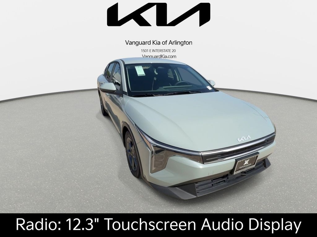 New 2026 Kia K4 LXS Sedan