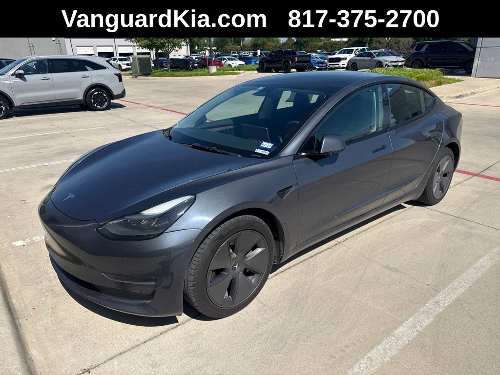 2023 Tesla Model 3 -'s photo