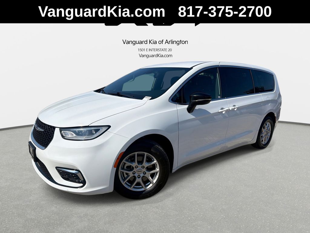 2025 Chrysler Pacifica