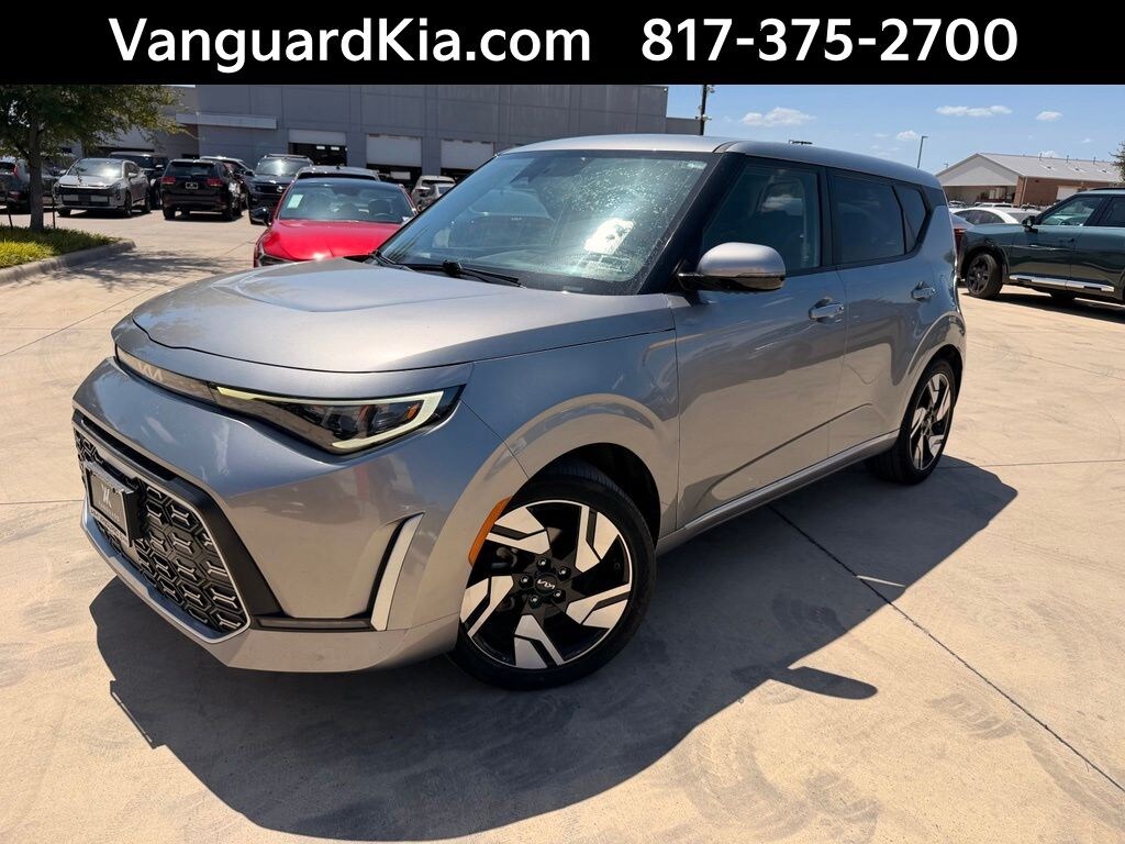 Certified 2025 Kia Soul GT-Line Tech PKG Hatchback