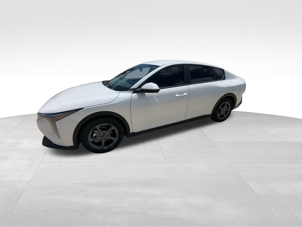 New 2025 Kia K4 LXS Sedan
