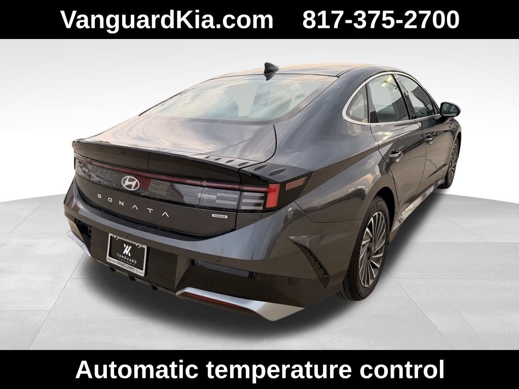 Used 2024 Hyundai Sonata Hybrid SEL Sedan