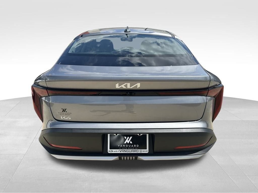 New 2025 Kia K4 LXS Sedan