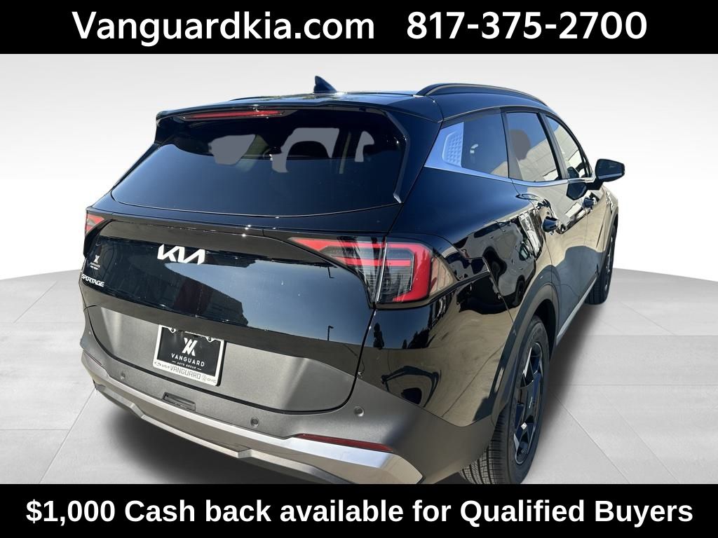 2026 Kia Sportage EX photo 4