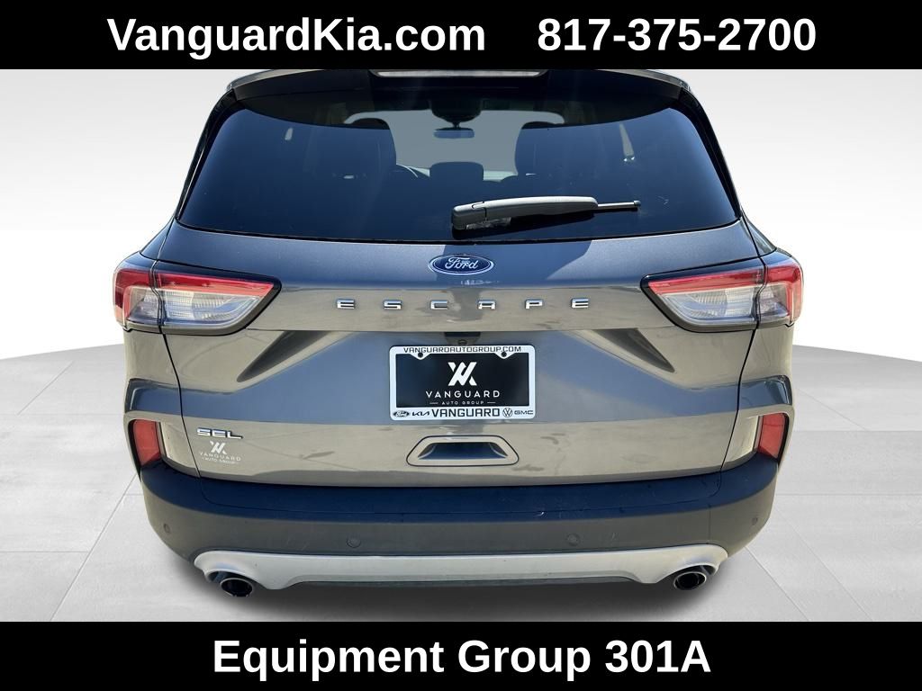 2022 Ford Escape SEL photo 3