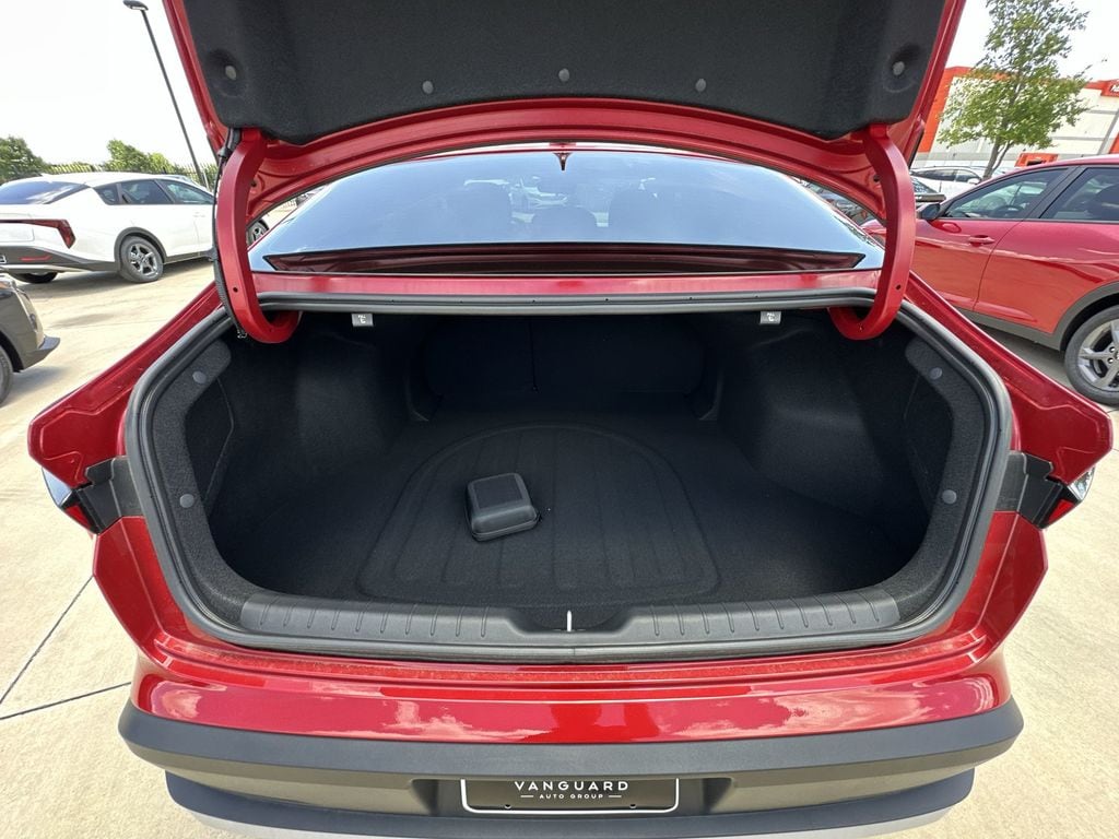 2025 Kia K4 LXS - Photo 20