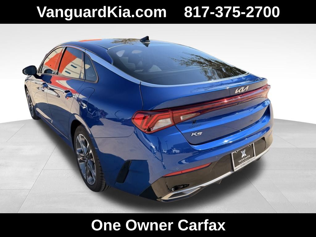 2022 Kia K5 EX photo 2
