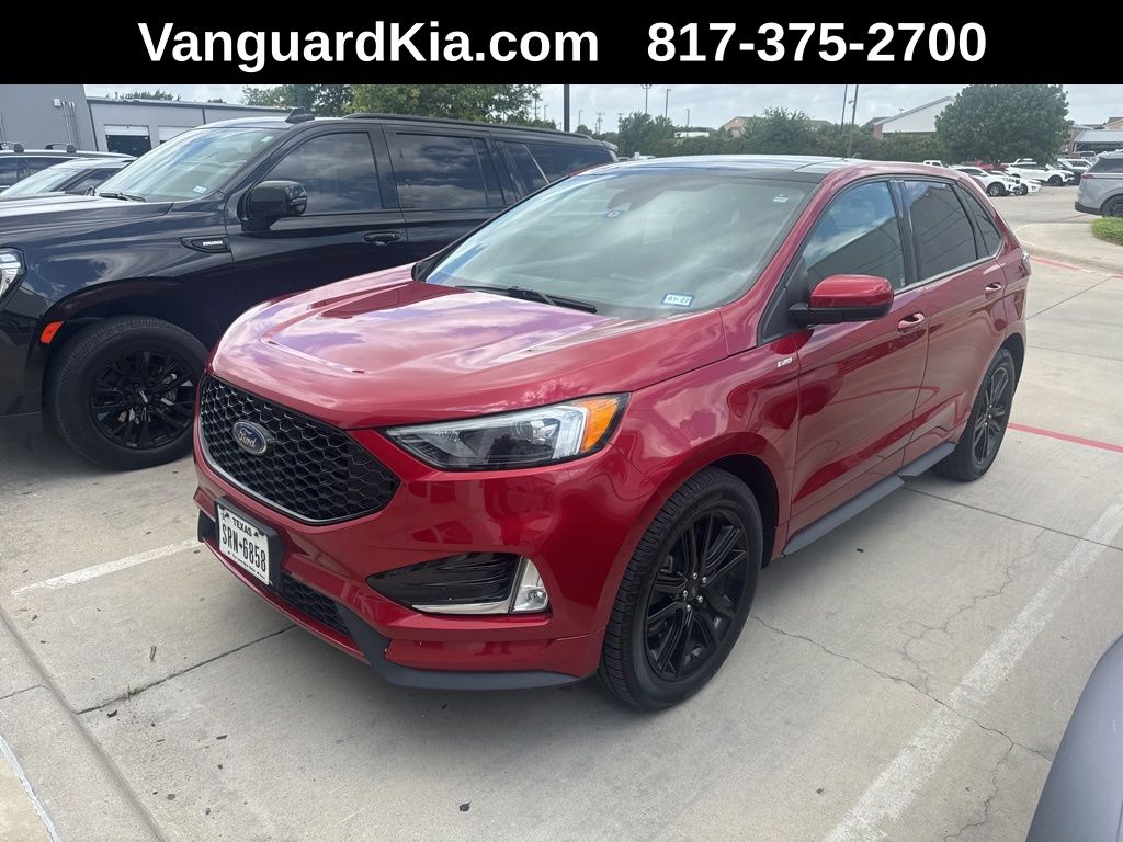 2022 Ford Edge ST-Line AWD's photo