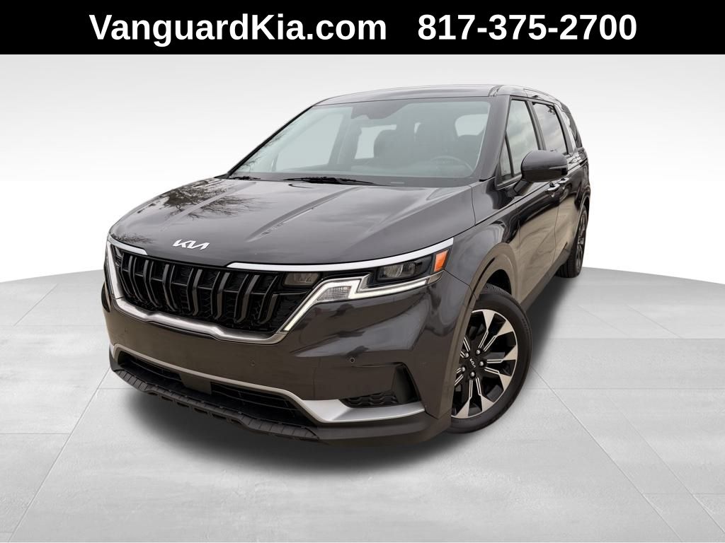 2024 Kia Carnival EX's photo