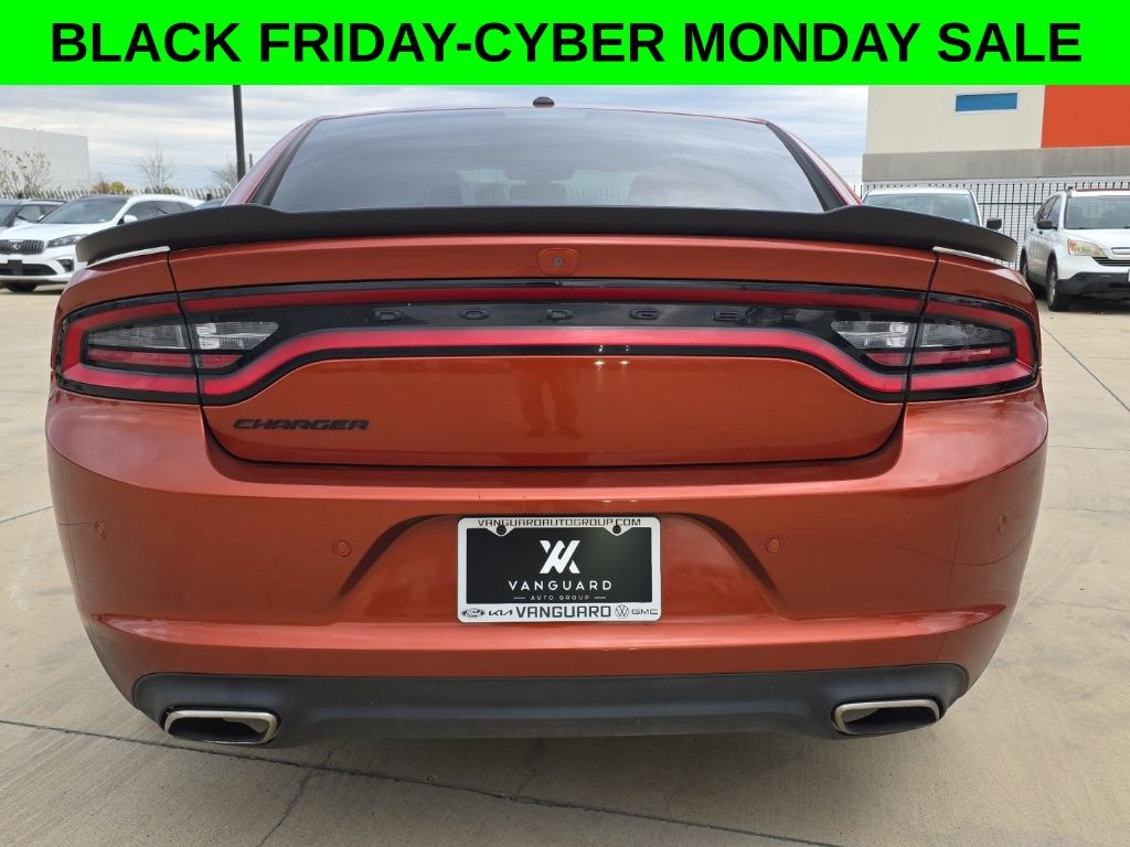 2021 Dodge Charger SXT photo 4