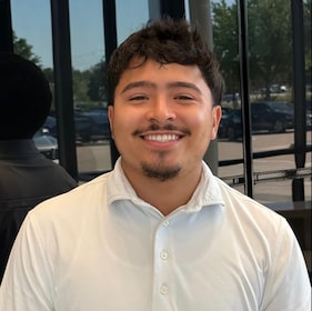 Staff member Alex Sarabia from ID_7da04007184b