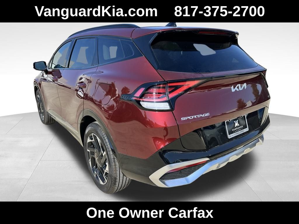 2025 Kia Sportage photo 2
