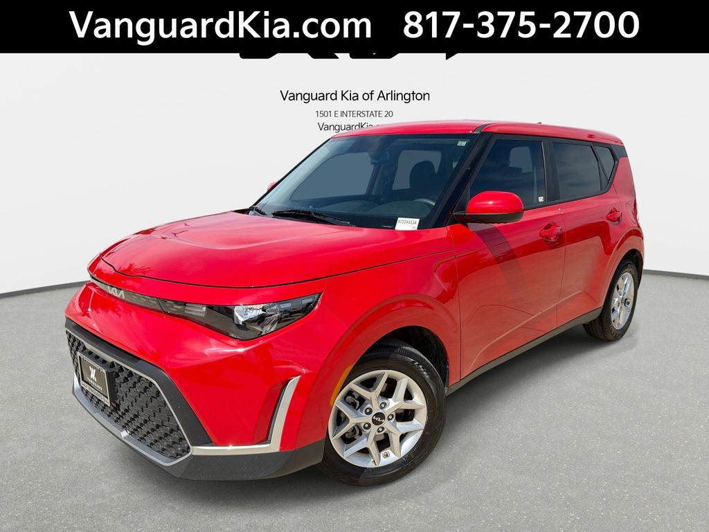 2024 Kia Soul 2.0L S IVT's photo