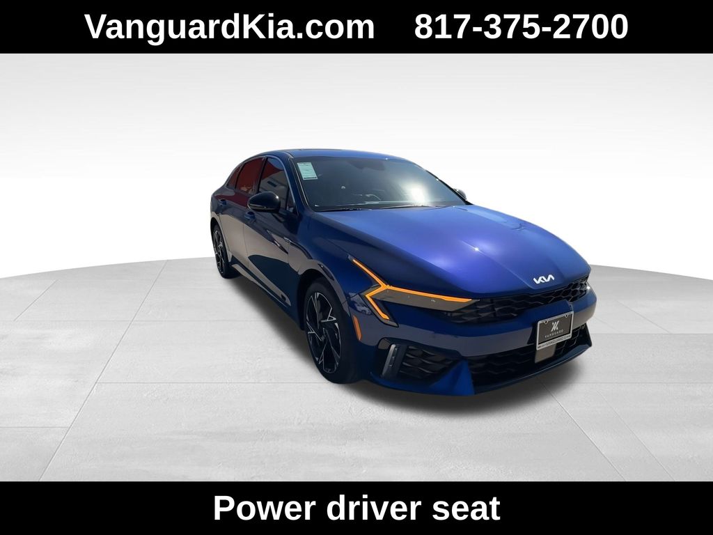 2025 Kia K5 GT-Line photo 2