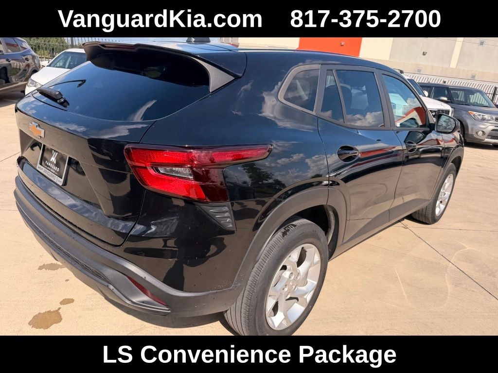 Used 2024 Chevrolet Trax LS SUV