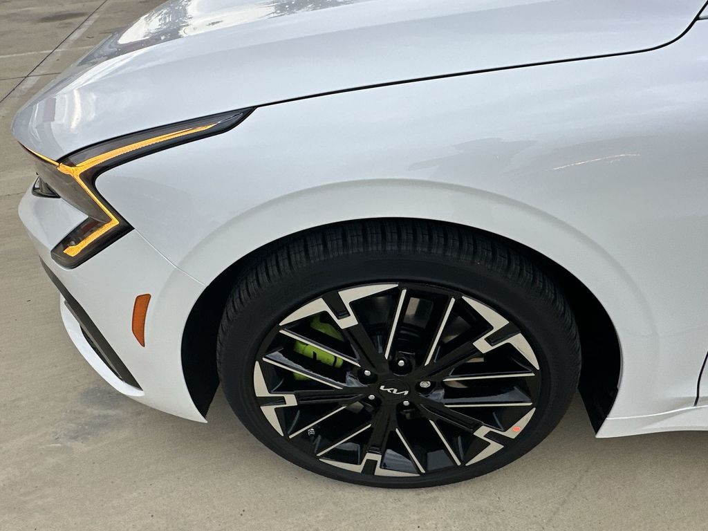 2026 Kia K5 GT - Photo 20