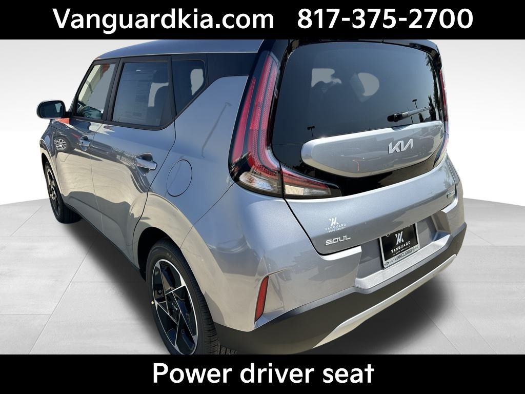 2025 Kia Soul EX photo 2