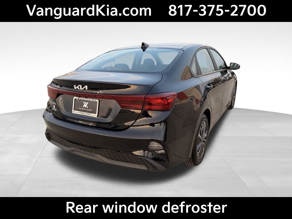 2024 Kia Forte LXS photo 4