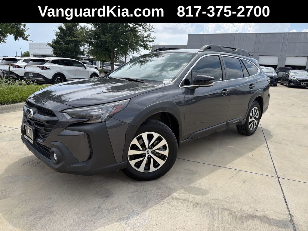 2024 Subaru Outback Premium's photo