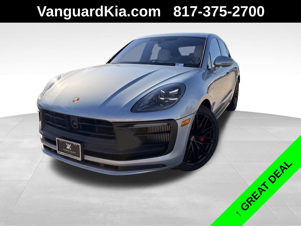 2024 Porsche Macan GTS's photo
