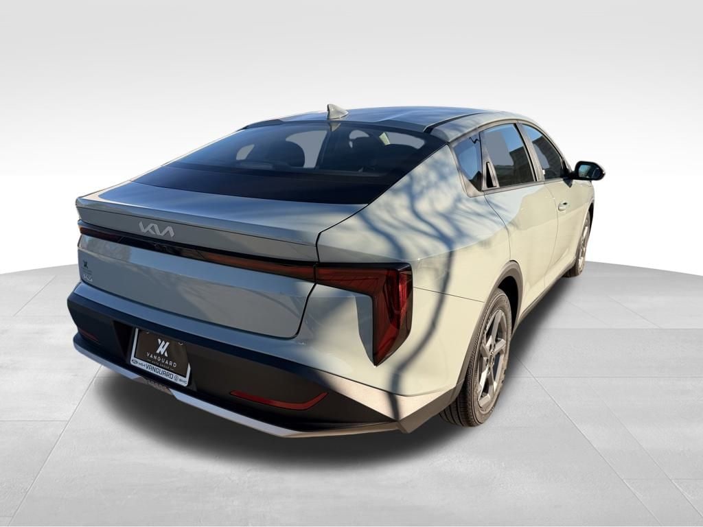 New 2025 Kia K4 LXS Sedan