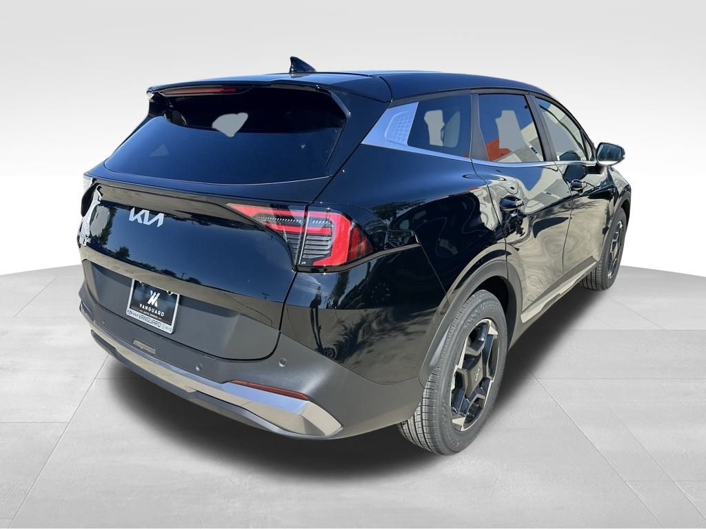 2026 Kia Sportage EX photo 3