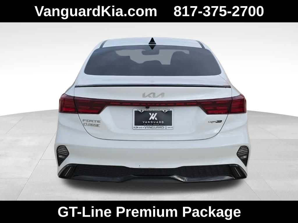 2023 Kia Forte GT-Line photo 4