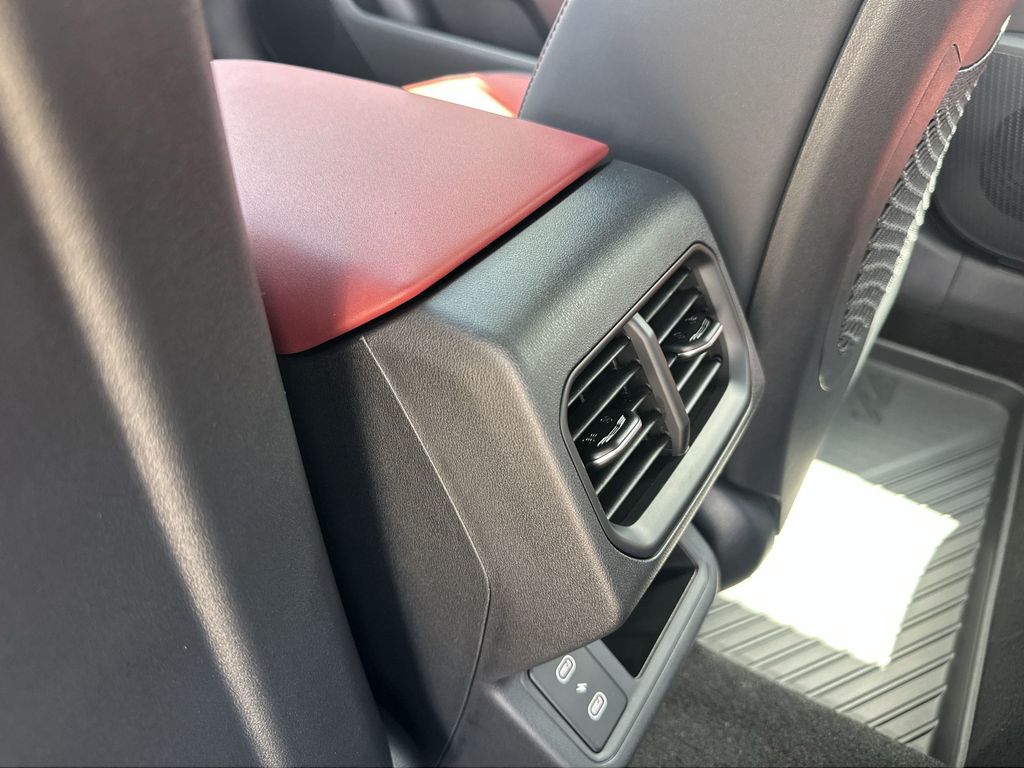 2025 Kia K4 GT-Line Turbo - Photo 26