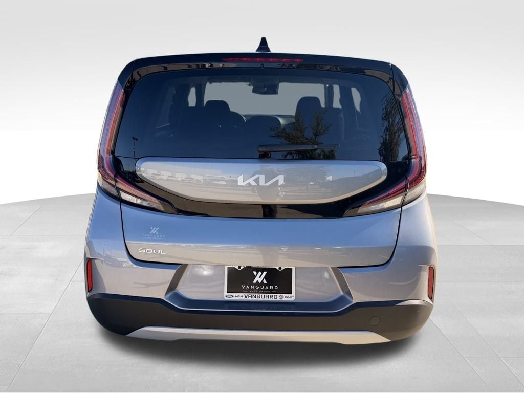 New 2025 Kia Soul LX Hatchback