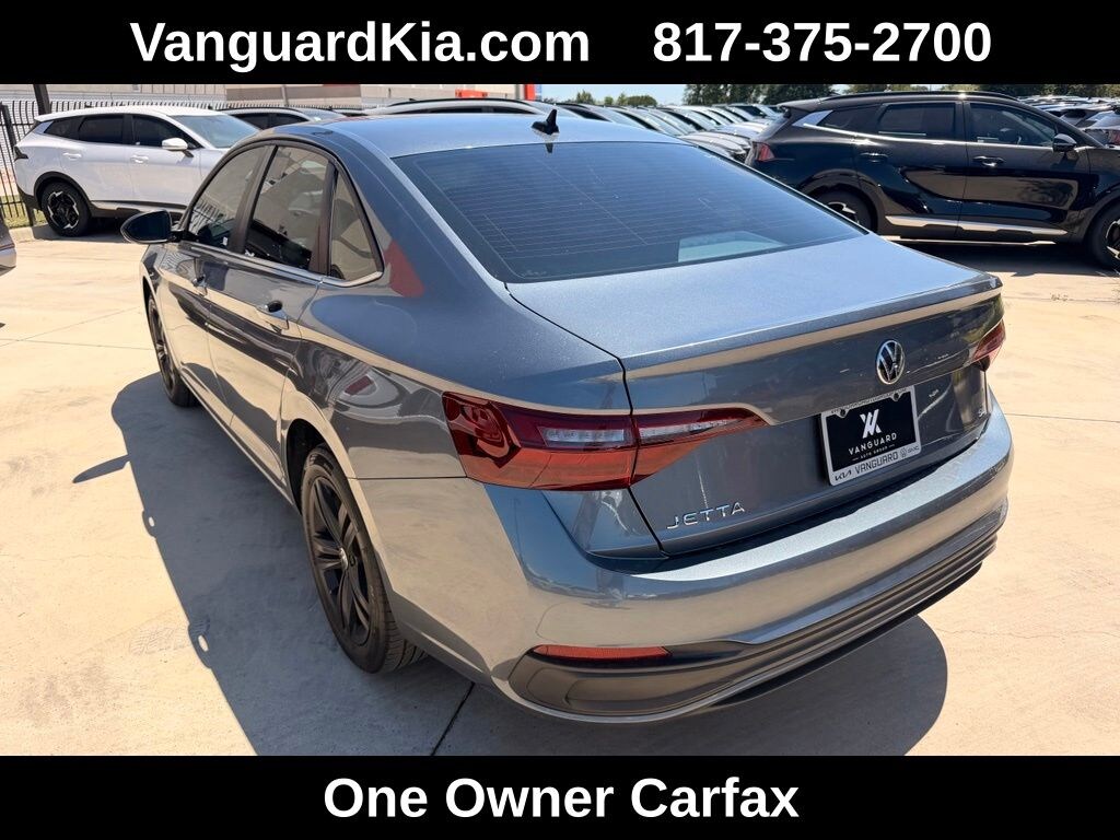 Used 2024 Volkswagen Jetta 1.5T SE Sedan