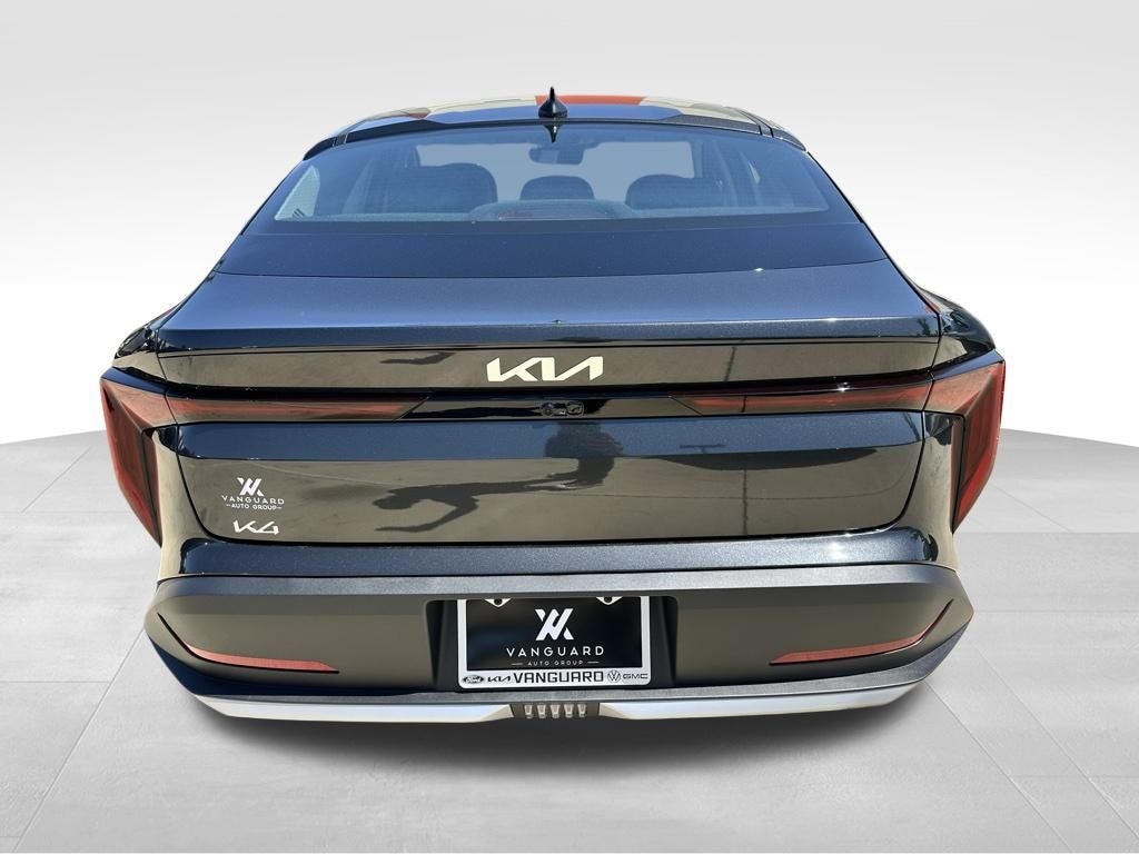 New 2025 Kia K4 LXS Sedan