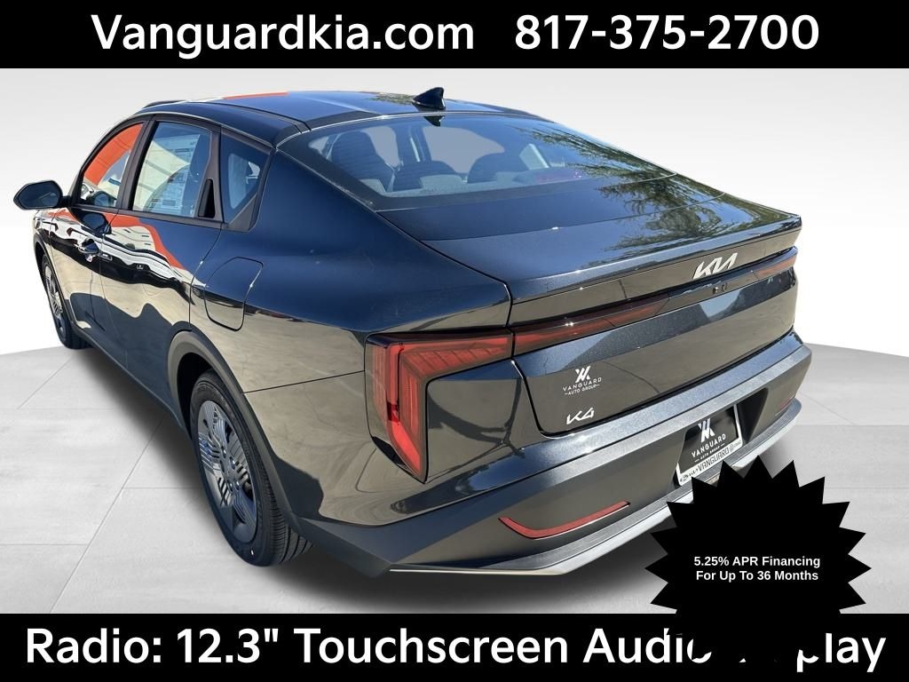New 2025 Kia K4 LXS Sedan