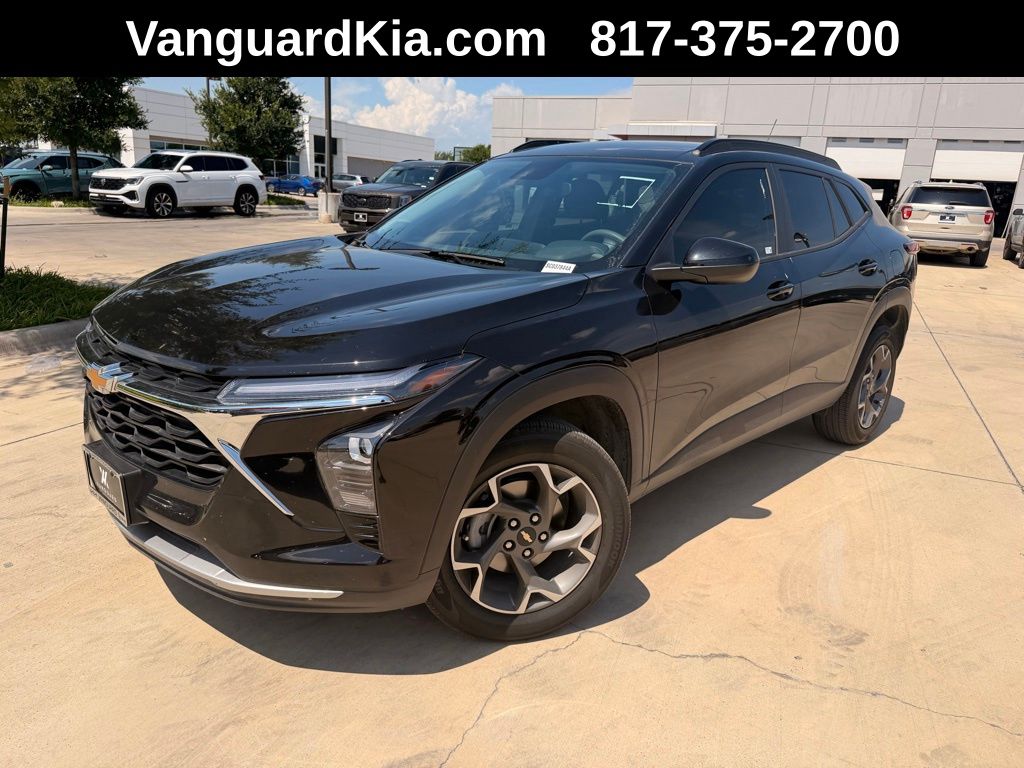 2025 Chevrolet Trax LT's photo