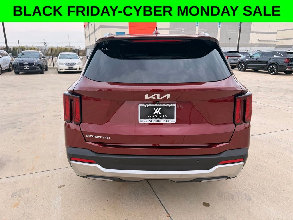 2024 Kia Sorento S photo 2