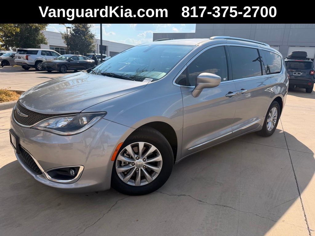 Used 2019 Chrysler Pacifica Touring L