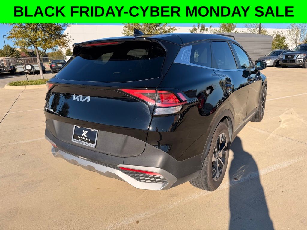 2023 Kia Sportage EX photo 4