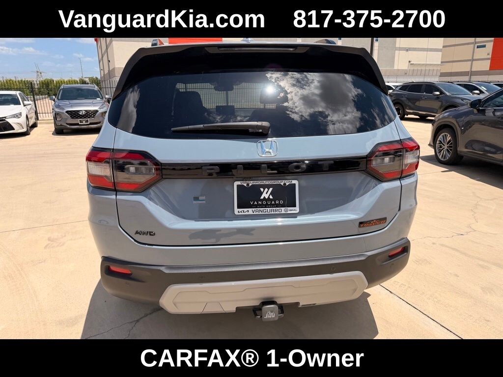 Used 2025 Honda Pilot TrailSport SUV