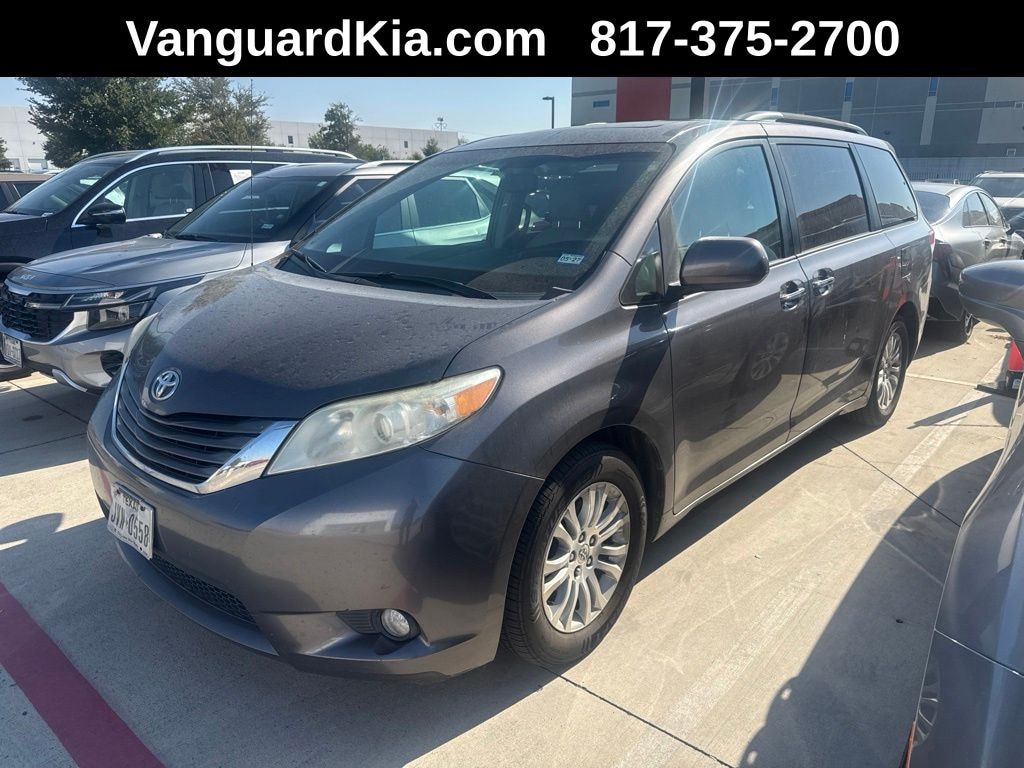 Used 2014 Toyota Sienna XLE 8 Passenger Minivan/Van