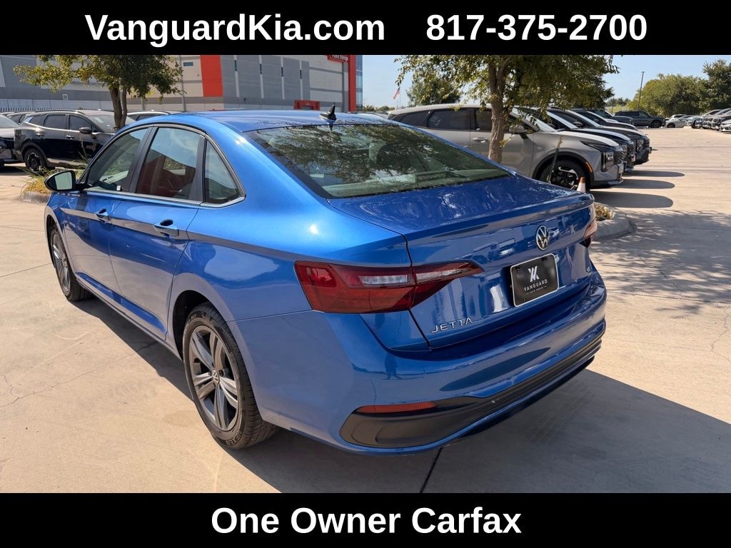 Used 2024 Volkswagen Jetta 1.5T SE Sedan