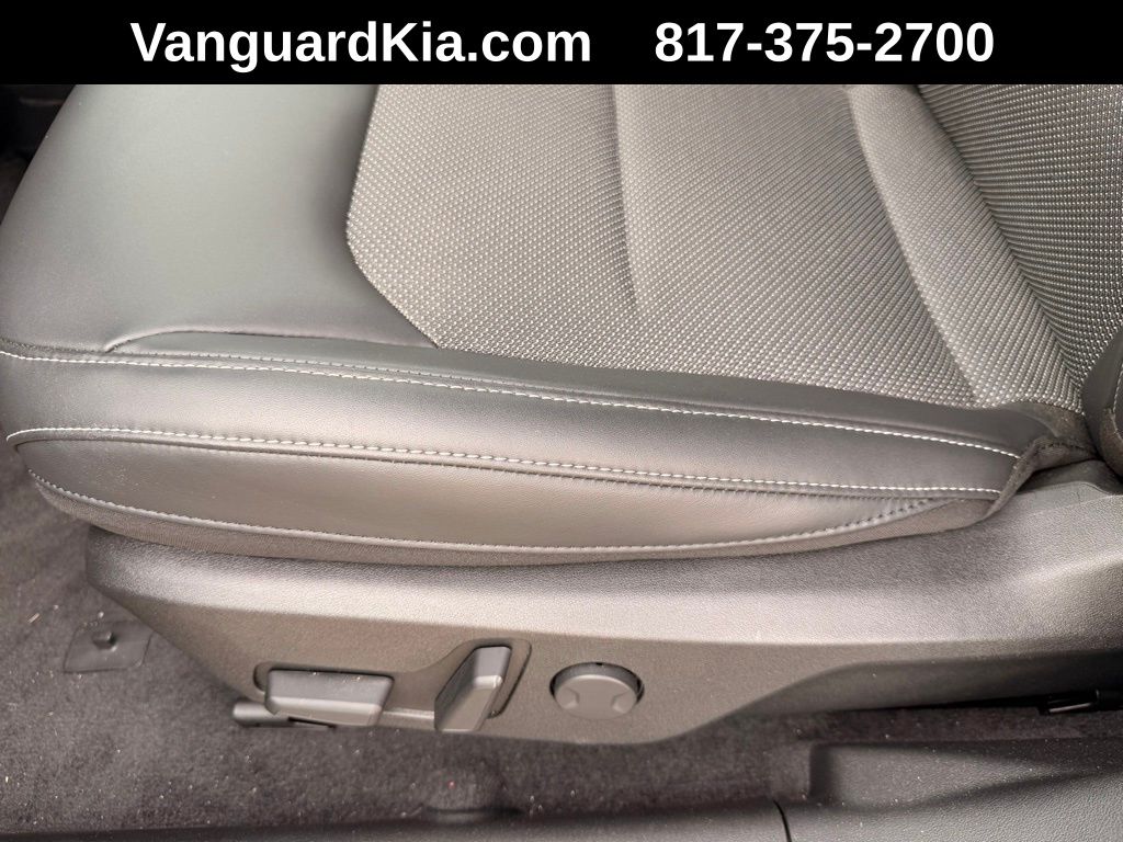 2025 Kia EV6 Light L/R - Photo 12