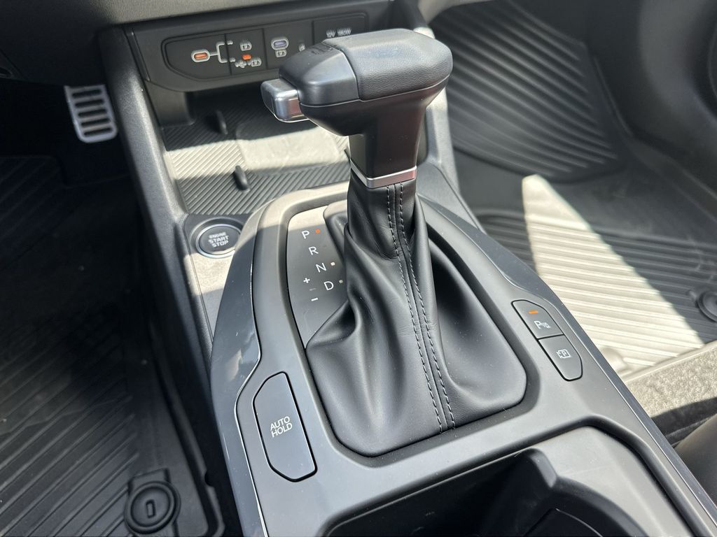 2025 Kia K4 GT-Line Turbo - Photo 25