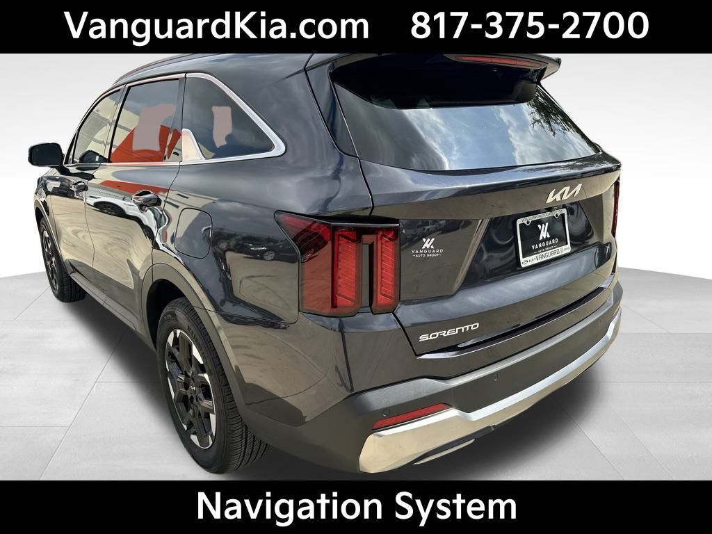 2025 Kia Sorento S photo 2